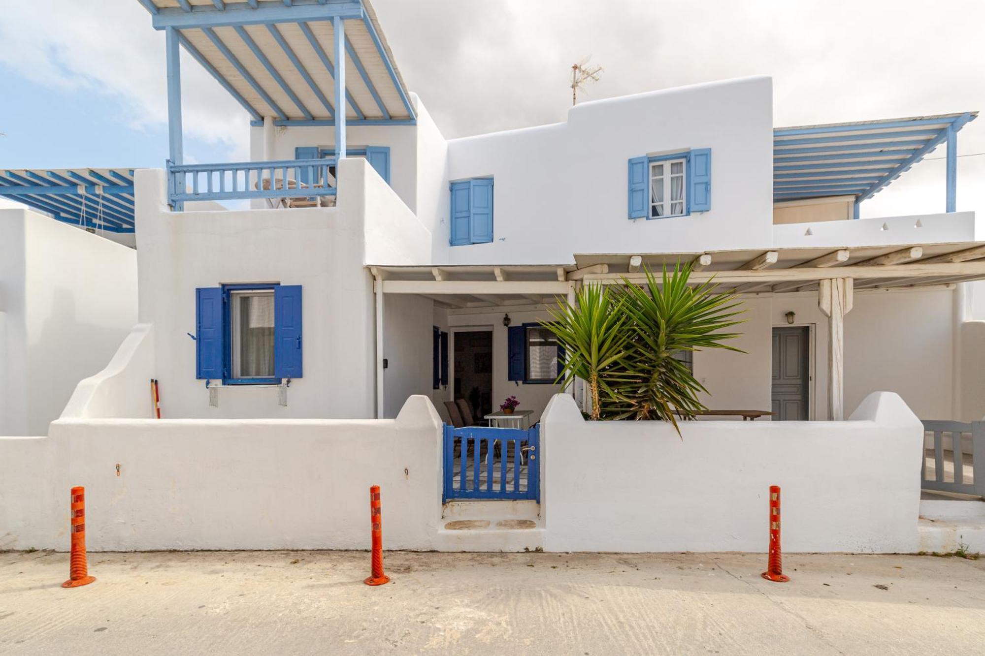 Elenitas Beach House In Ornos Екстериор снимка