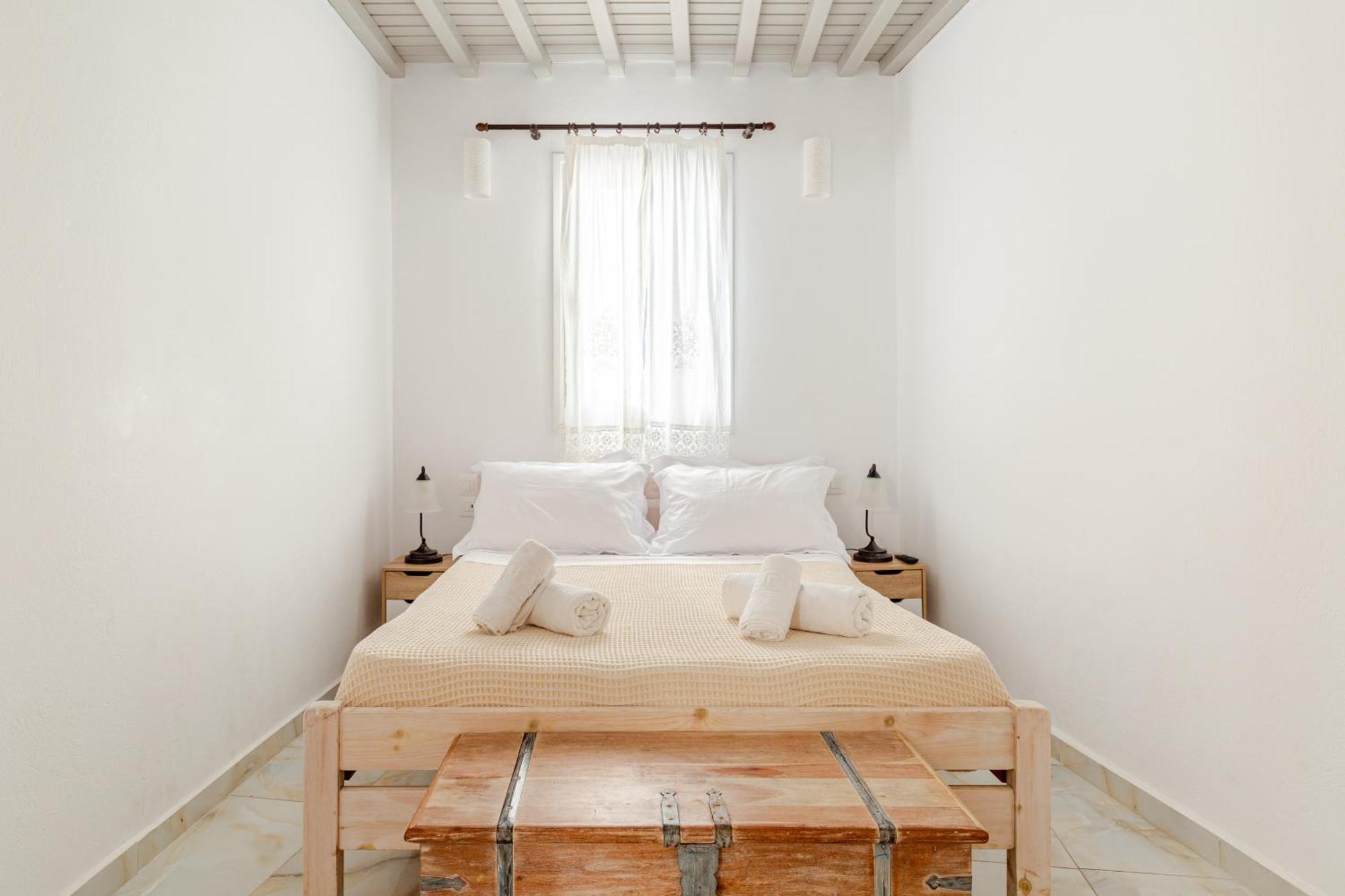 Elenitas Beach House In Ornos Екстериор снимка
